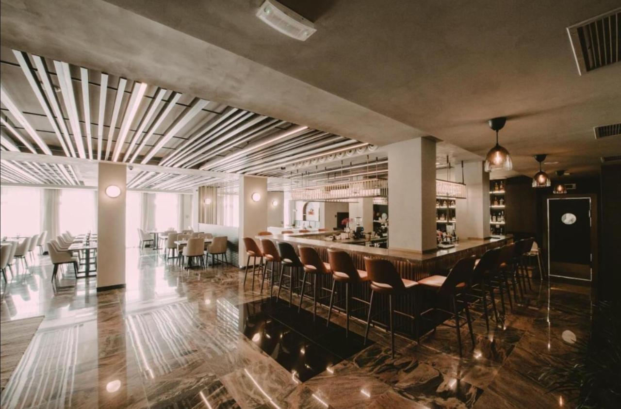 Imperia Apartments วรินรัชกา บานยา ภายนอก รูปภาพ