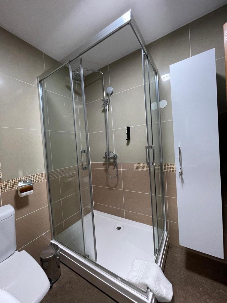 Imperia Apartments วรินรัชกา บานยา ภายนอก รูปภาพ