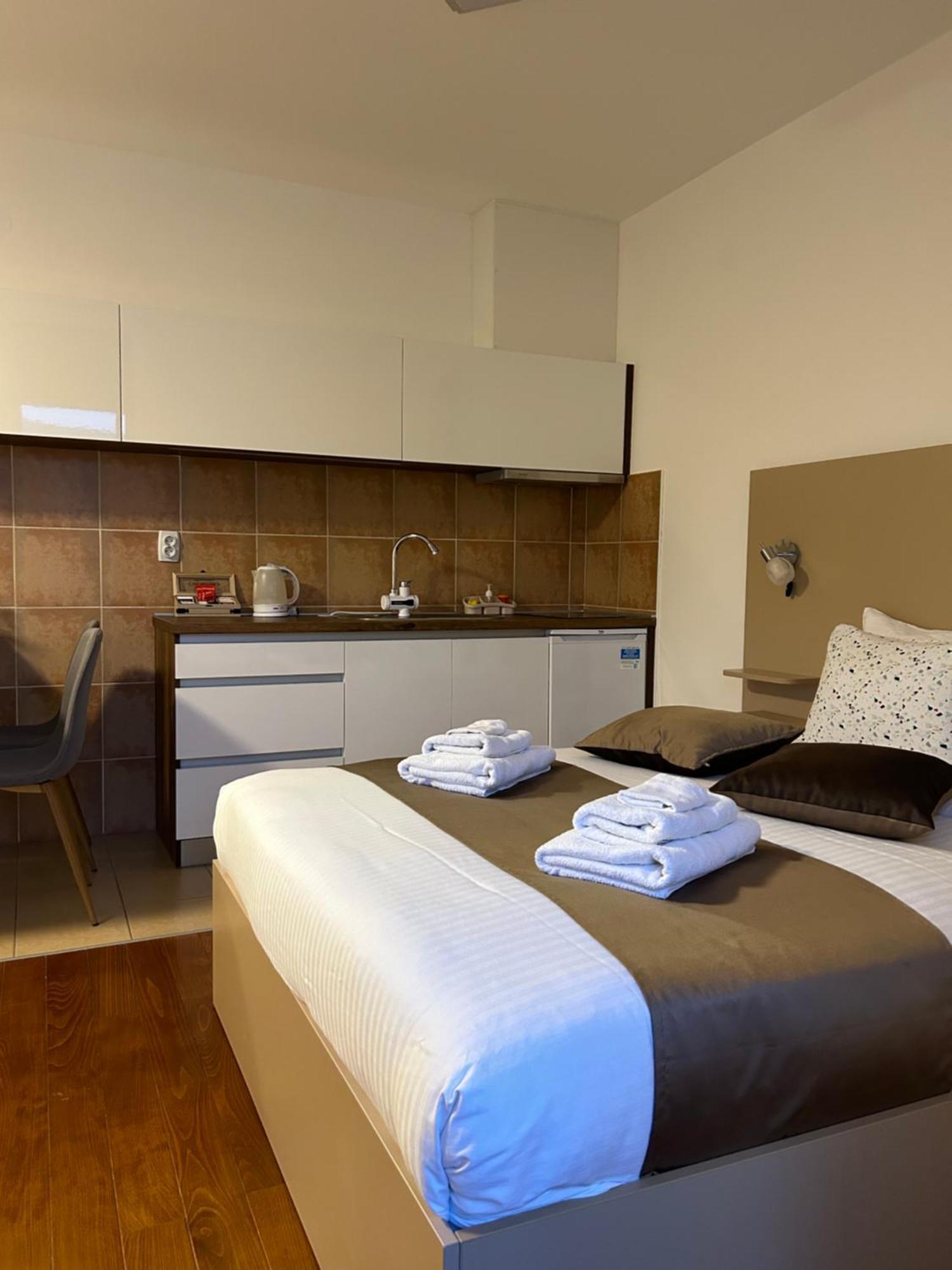 Imperia Apartments วรินรัชกา บานยา ภายนอก รูปภาพ